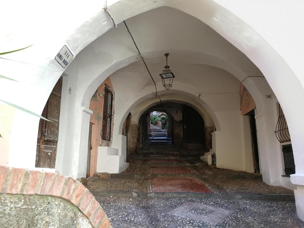 In Centro Citta, Nei Vicoli Del Borgo Διαμέρισμα Σαν Ρέμο Εξωτερικό φωτογραφία